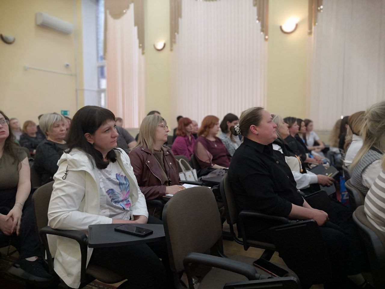 В Курске провели региональный семинар «Они все герои» в поддержку участников СВО